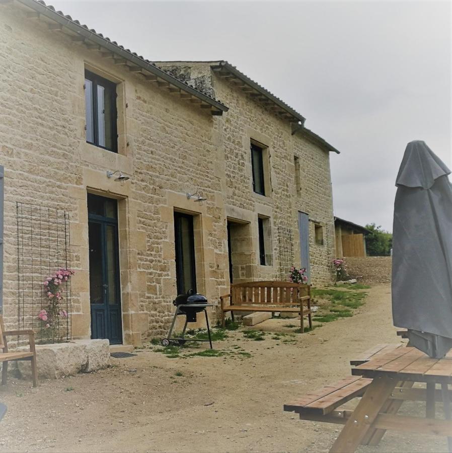 Chateau Des Loups - Les Cedres Bleus Echire Экстерьер фото