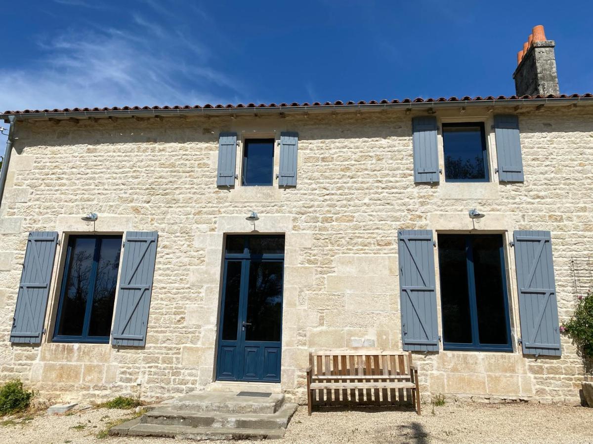 Chateau Des Loups - Les Cedres Bleus Echire Экстерьер фото